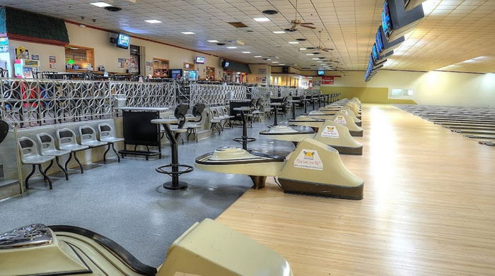 Sunnybrook Lanes (Sunnybrook Motel) - Old Web Listing (newer photo)
